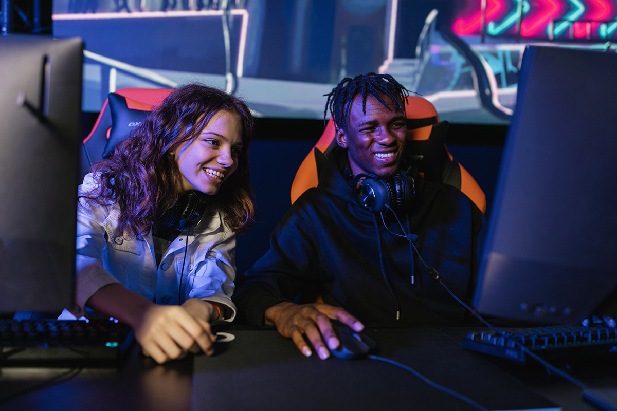 two-friends-playing-video-games