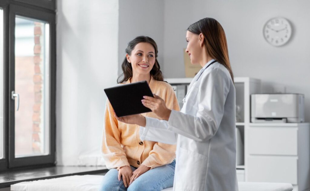 doctor-talking-with-patient