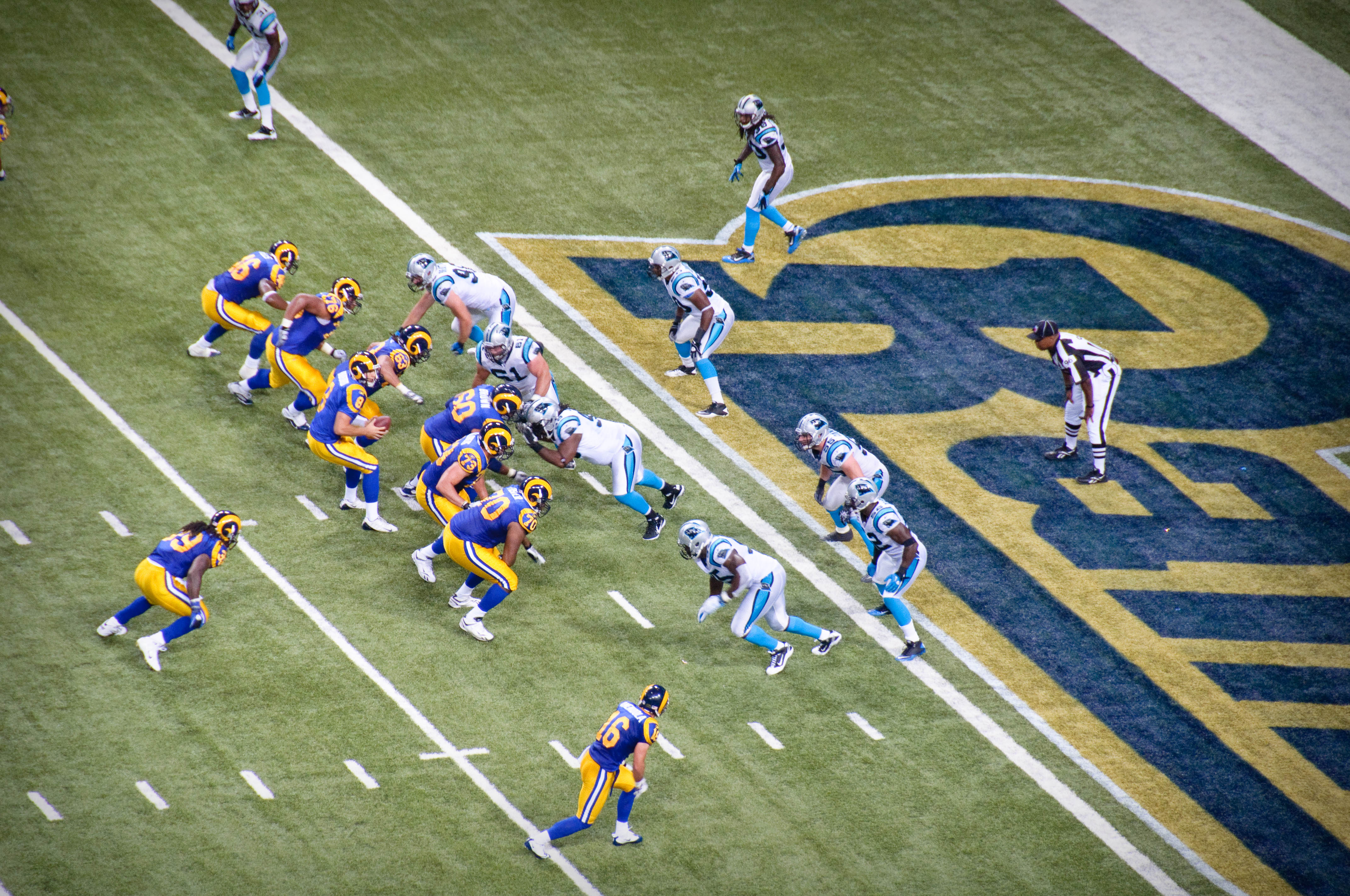 LA-Rams-vs-Panthers-at-red-zone
