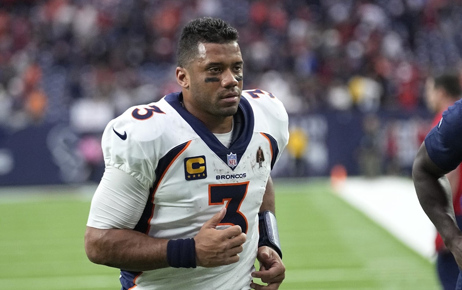 Steelers Officially Land QB Russell Wilson
