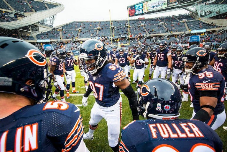 bears-team-celebrating-win