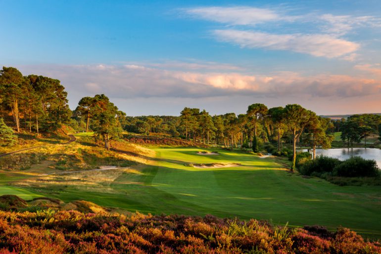 beautiful-golf-course-fall-colors