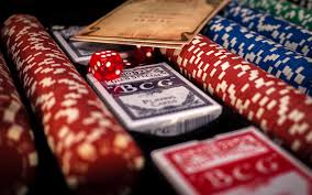 casino-tokens-and-deck-of-cards