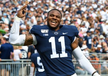 micah-parsons-doing-pose-after-victory-play
