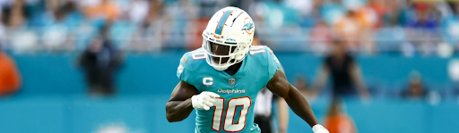 Miami-dolphins-player-running